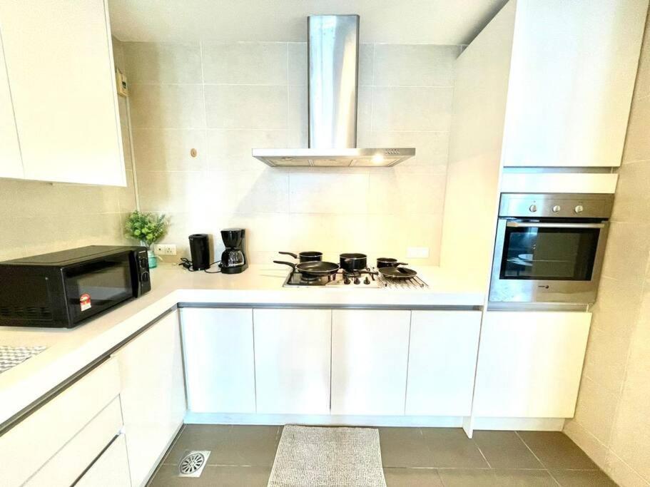 1 Min To Klcc Twin Tower Apartment Kuala Lumpur Exterior photo